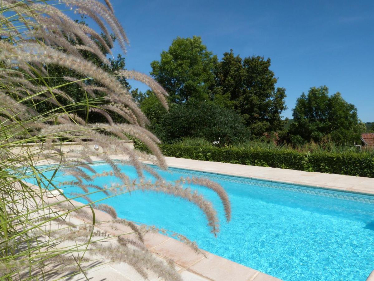 Gite Avec Piscine Proche De St Cirq Lapopie Berganty Exterior foto